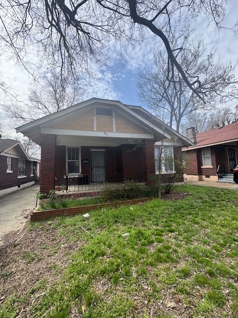 Foto principal - 827 S Parkway