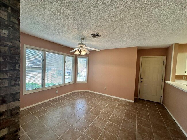 Foto del edificio - 8 Teresa Dr