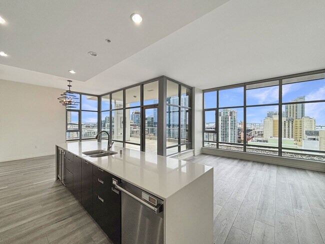 Foto del edificio - Elegant & Modern 2BD/2BA Condo in Downtown...