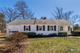 Building Photo - 911 Sabot St
