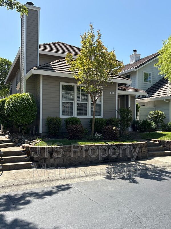 Foto principal - 918 Blue Rapids Dr