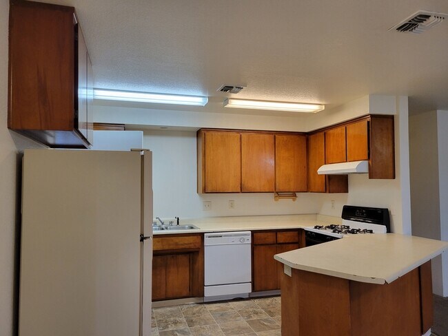 Foto del edificio - 1685 Cloverlawn Dr