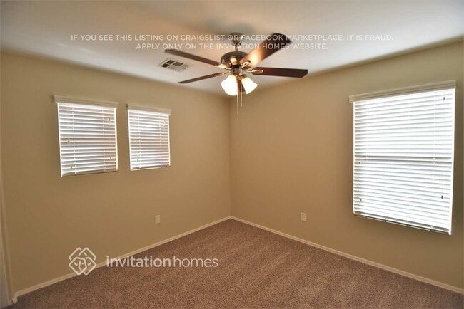 Foto del edificio - 1450 S Longspur Ln