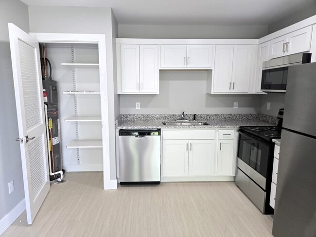Building Photo - Auburn Meadows Apartments