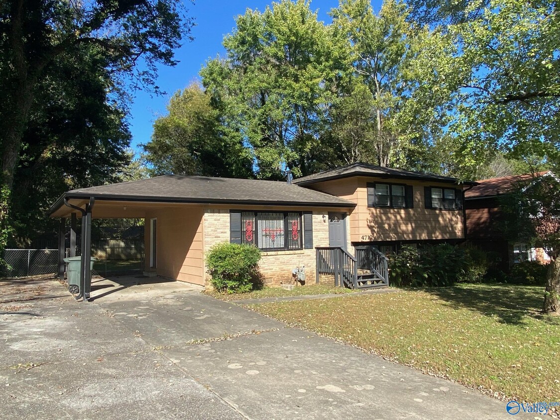Primary Photo - 4710 Broadmeadow Ln NW