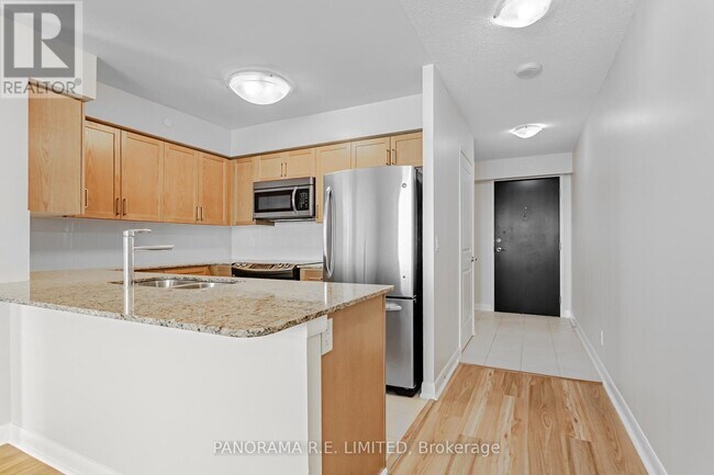 Building Photo - 205-1205 Sherway Gardens Rd