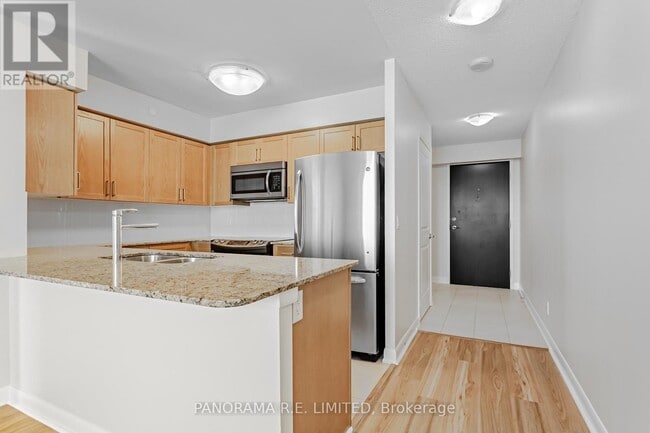 Photo du bâtiment - 205-1205 Sherway Gardens Rd