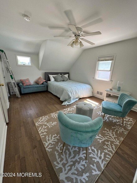 Foto del edificio - 70 Wilson Ave