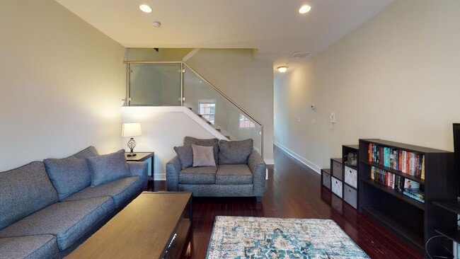 Photo - 2610 Webster St Apartment