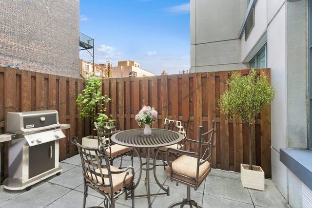 Foto principal - 5-9 48th Ave
