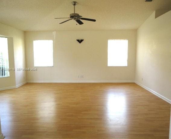 Foto del edificio - 2444 Stonegate Dr