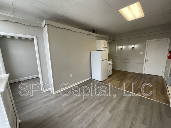 Foto del edificio - 8-12 Center Square