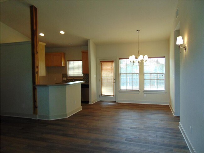 Building Photo - 110 Chestnut Ridge