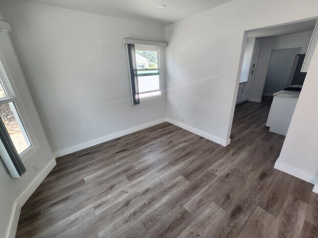 Foto del edificio - 13542 Hamlin St