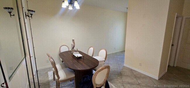 Foto del edificio - 204 Mariner Bay Blvd