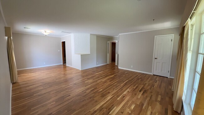 Foto del edificio - 5443 S Marion Ave