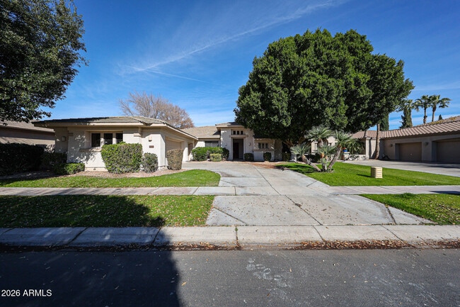 Foto del edificio - 1710 W Bartlett Way