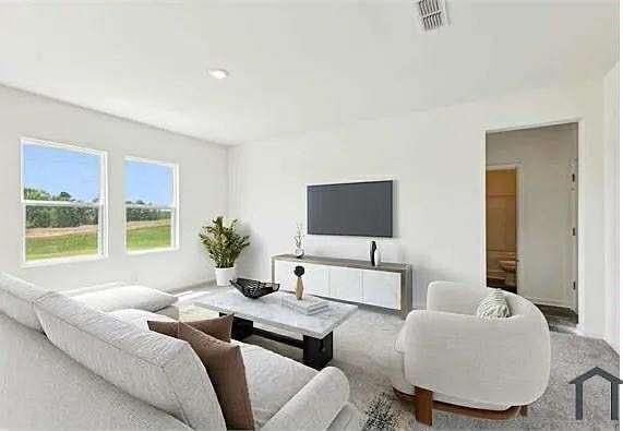 Building Photo - 4928 Mccoy Dr