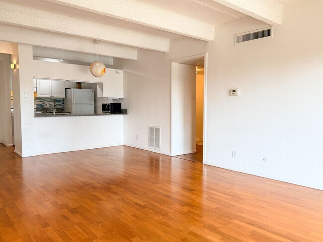Foto del edificio - 1433 N Williams St
