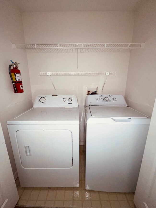 Foto del edificio - $500 CREDIT BACK IN YOUR 1ST MONTH RENT- S...