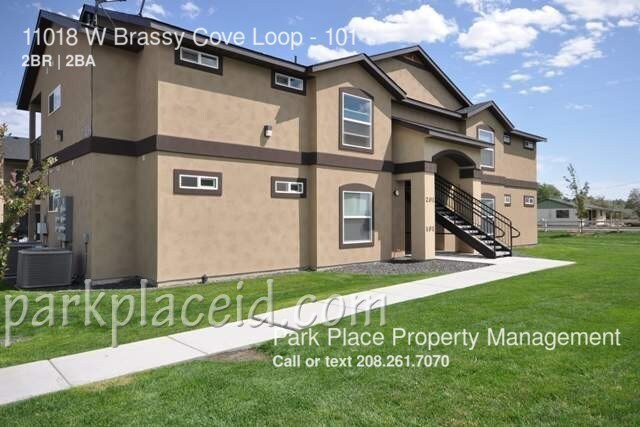 Primary Photo - 11018 W Brassy Cove Loop