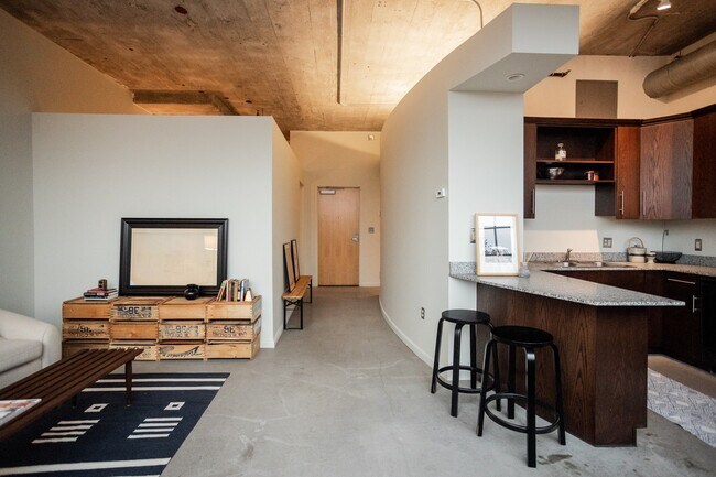 Foto del edificio - 41 Burroughs St