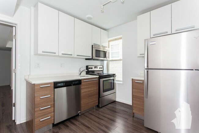 Foto del edificio - 920 W Carmen Ave