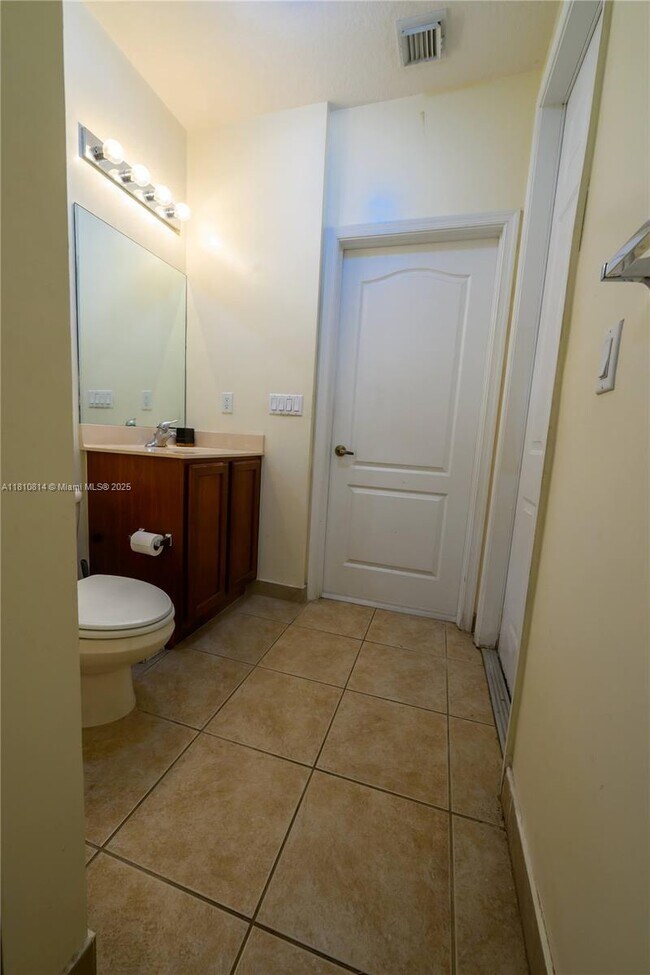 Foto del edificio - 20480 NW 9th Pl