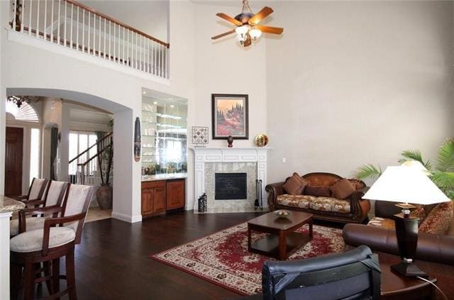 Building Photo - 9128 Oleander Way