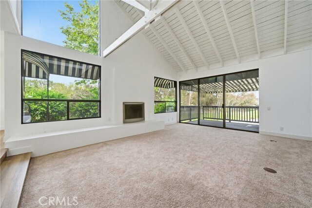 Foto del edificio - 606 Calle Del Cerrito