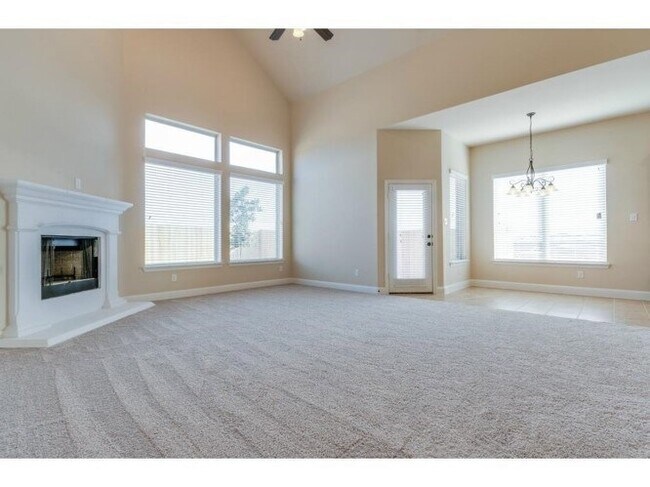 Building Photo - 829 Mist Flower Dr