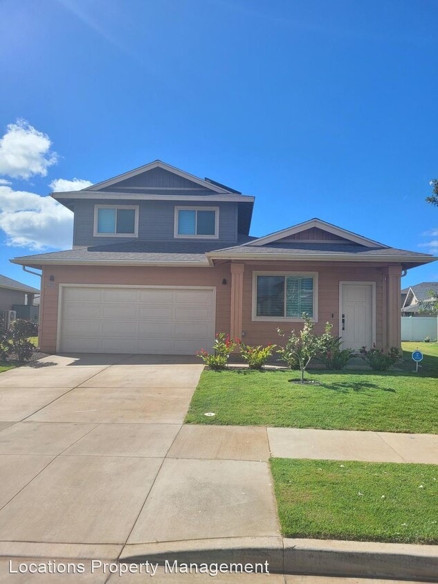 4 br, 2.5 bath House 91975 Huaulaula Loop House Rental in Ewa