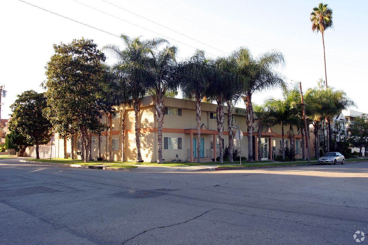 Primary Photo - Palm Court