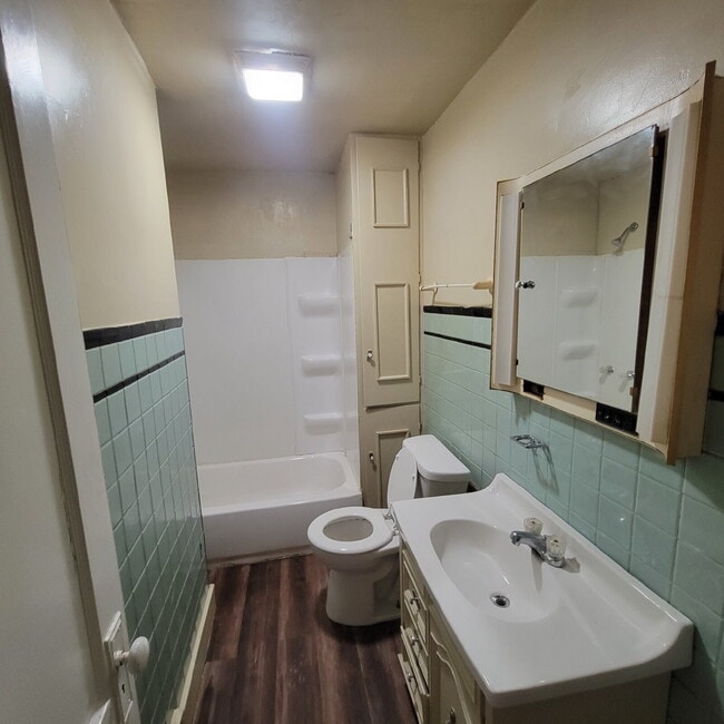 Building Photo - Cozy east side 3 bedroom!