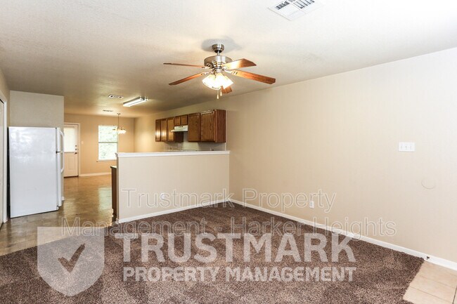 Foto del edificio - 411 Brittney Way