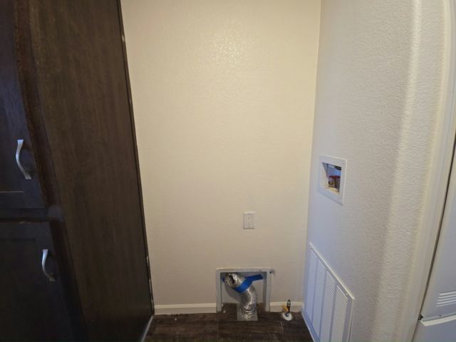 Foto del edificio - 3825 N Nellis Blvd