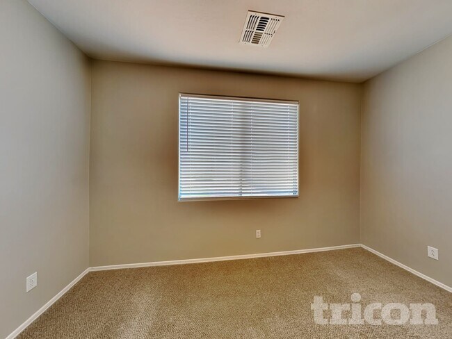 Building Photo - 39815 N Bridlewood Way