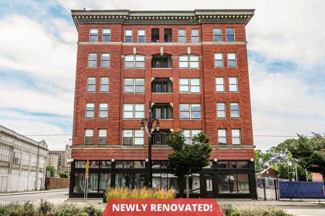 Woodward Apartments for Rent with High Ceilings - Detroit, MI - Updated ... - High Rise Rentals Detroit