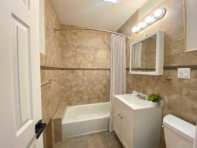 Foto del edificio - 78-48 85th St