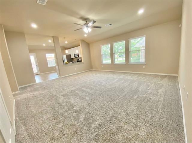 Foto del edificio - 421 Goldstone Ln