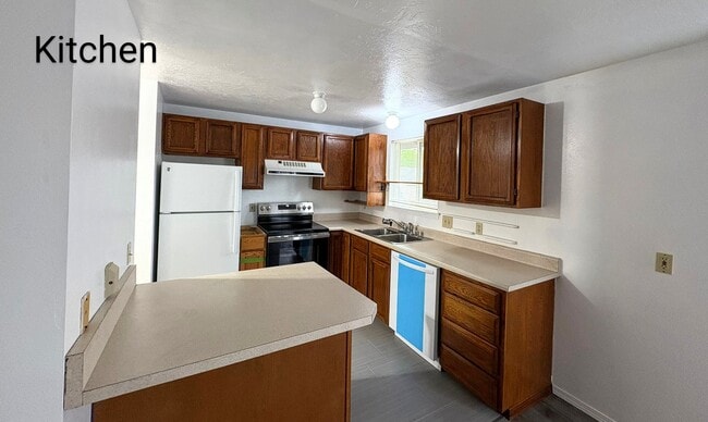Building Photo - 5711 3rd Ave