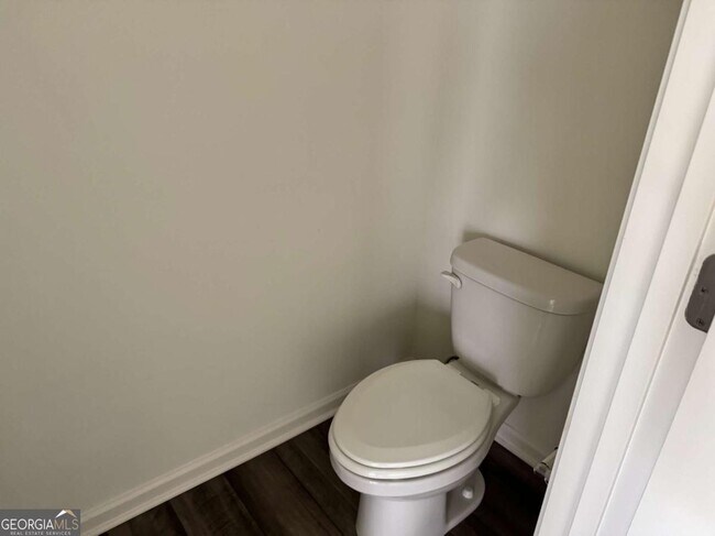 Foto del edificio - 1051 Paddington Dr