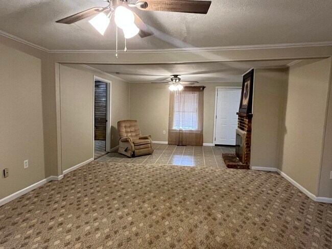 Foto del edificio - 4704 Tinley Rd