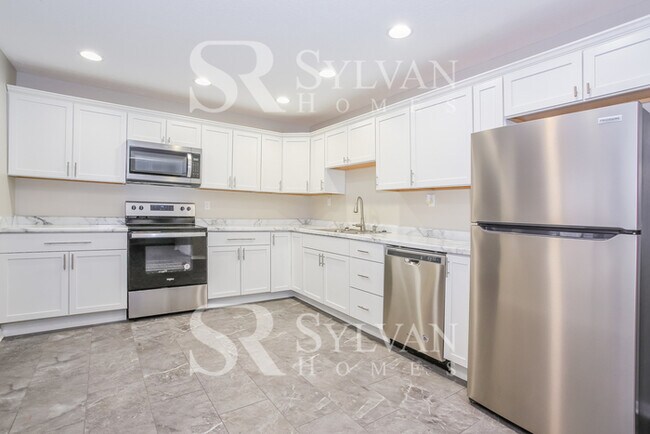 Foto del edificio - The Lifestyle You Deserve.