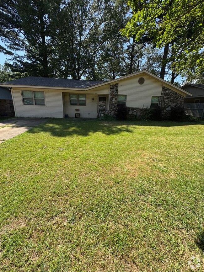 Building Photo - 3511 Vicki Dr