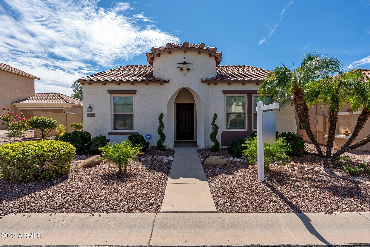 Foto principal - 7727 E Butte St
