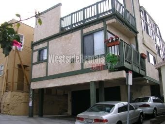Building Photo - 228 20th Pl