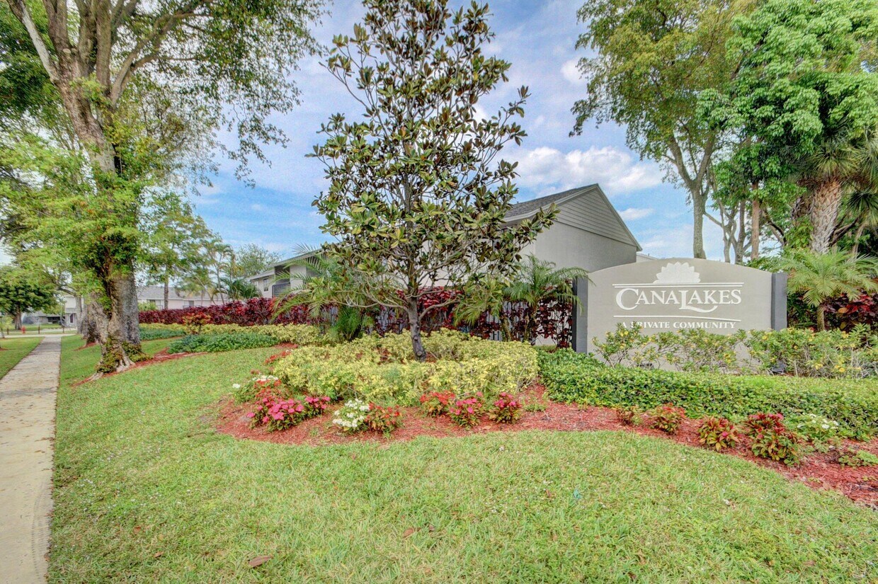 Primary Photo - 1506 Wharf Ln