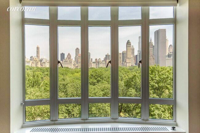 Building Photo - 25 Central Park West