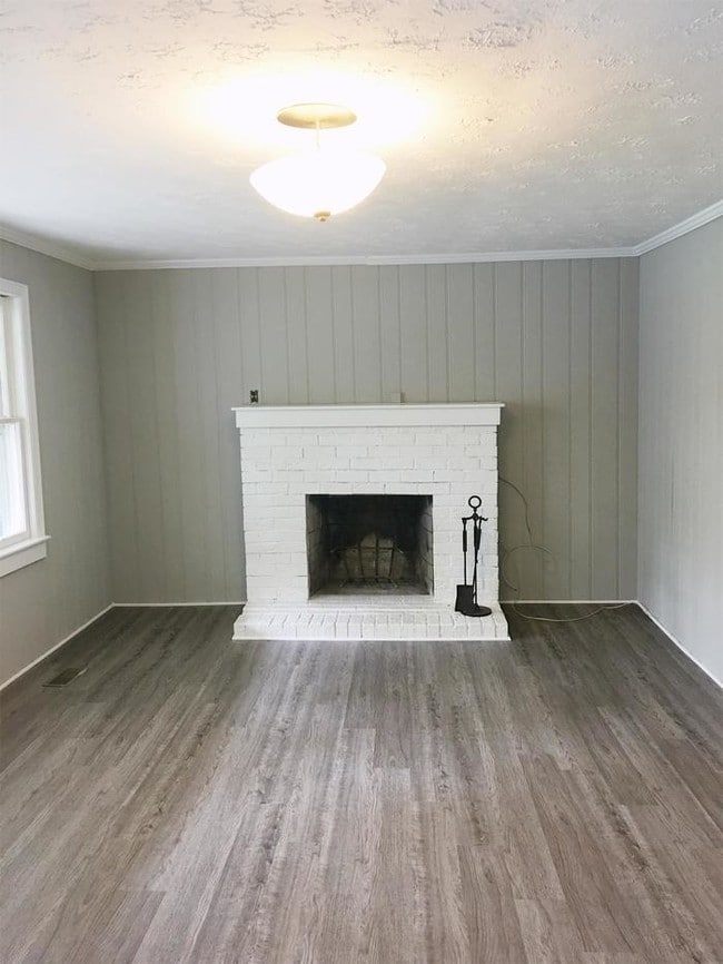Building Photo - 209 Pine Valley Rd